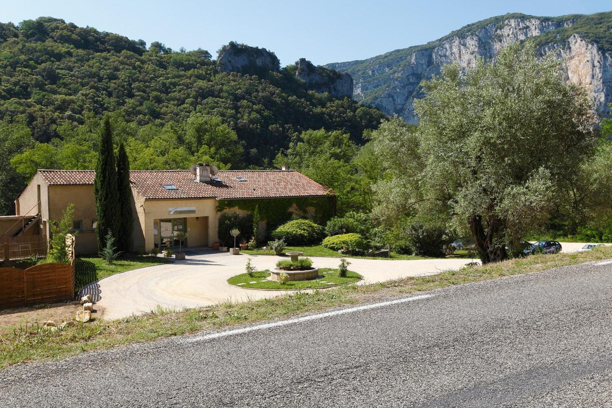 Vacancéole - Le Domaine de Chames - Pont d'Arc Vallon-Pont-dʼArc Esterno foto